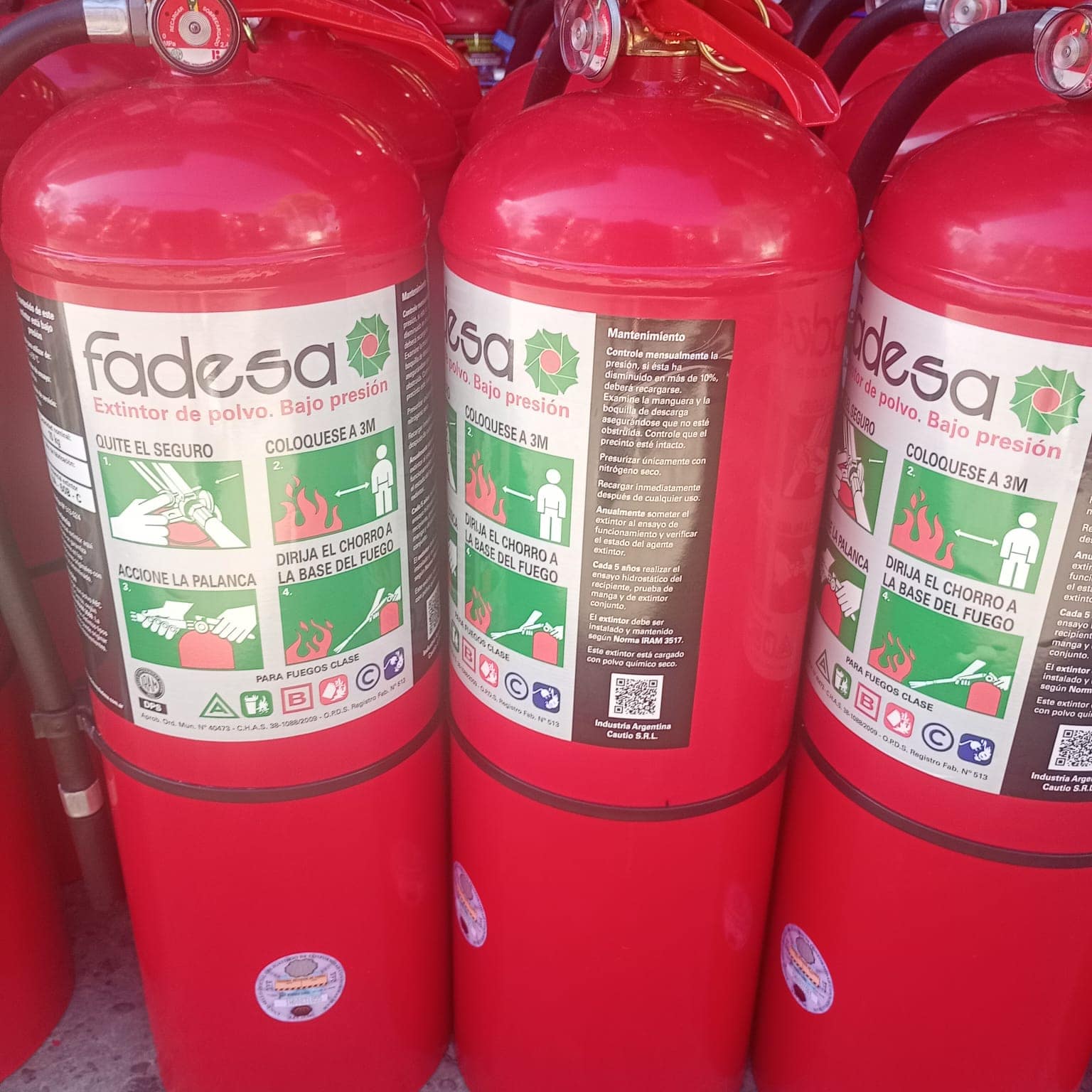 Matafuego ABC de 10 kg homologado con sello OPDS